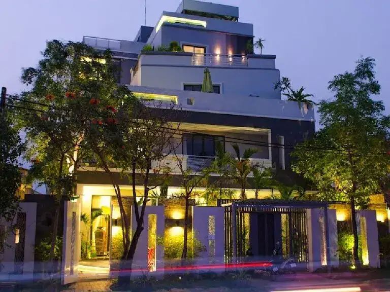Five.S Hotel
