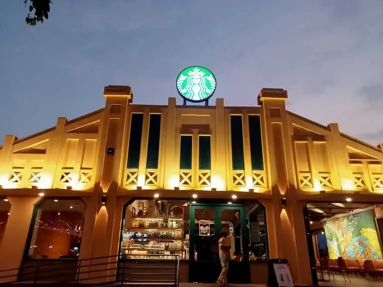 Starbucks Fish Market