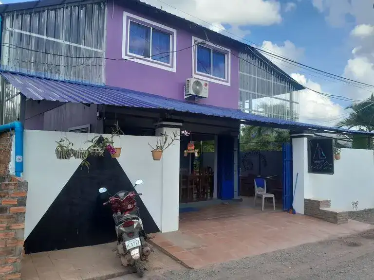 Kampot Yacht Club